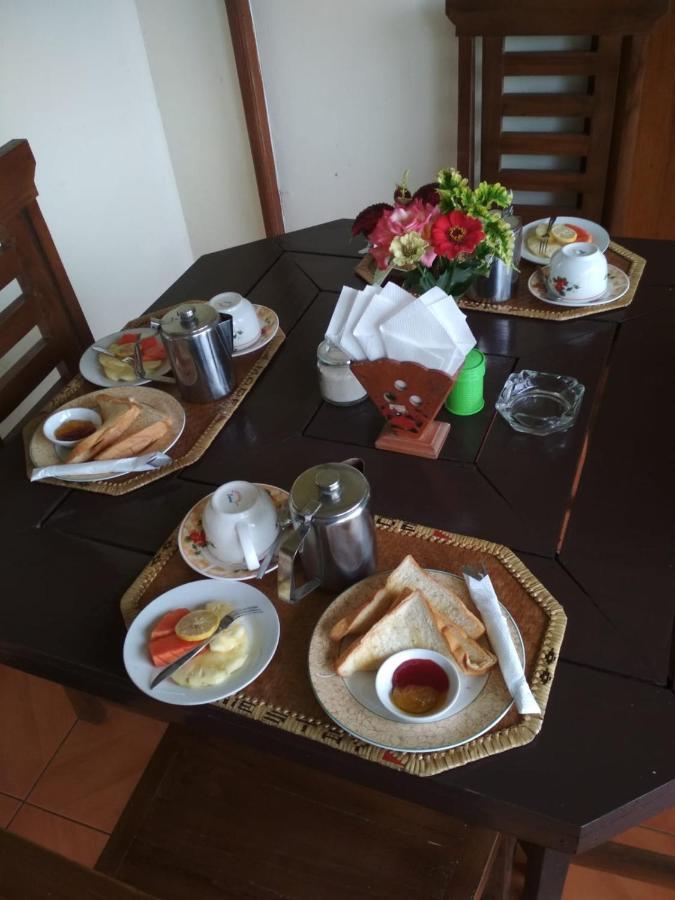 Made Homestay Munduk Eksteriør billede
