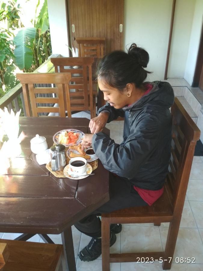 Made Homestay Munduk Eksteriør billede